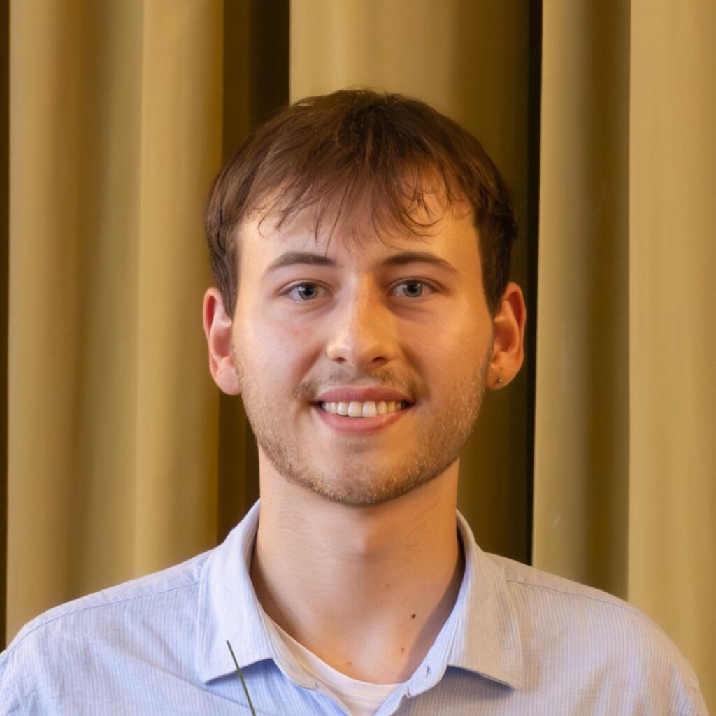 Portrait Photo of Henning Jostes